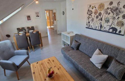 Schöne, helle 3 Zimmer mit Klimaanlage - Foto 1