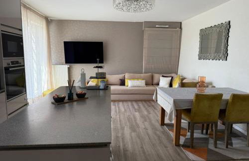 Cocon familial 2 ch à Nanterre - Foto 4