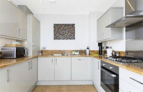 2-Bed Terrace Flat Close to Tower Bridge - Photo 8