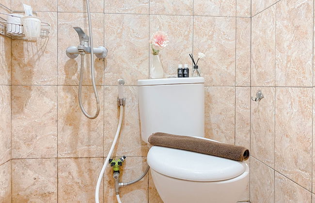 Comfort Living 2BR at Mutiara Bekasi Apartment - Foto 15