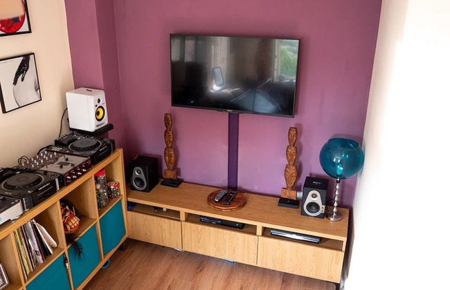 Modern Canalside City Townhouse - Parking & Garden - Foto 10