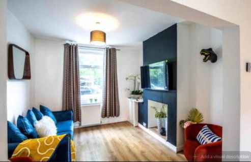 Charming 3BDR House By Homestyles Hosts Short Lets & Serviced Accommodation Hoole With Free Parking & Free WiFi - Photo 6