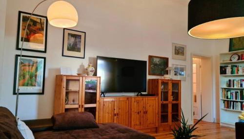 Nana-EG-80m2 sanierter Altbau-Parkplatz-kleiner Garten-WLAN-NETFLIX-2Zimmer-Küche-Dusche-Wanne-Waschmaschine - Foto 2