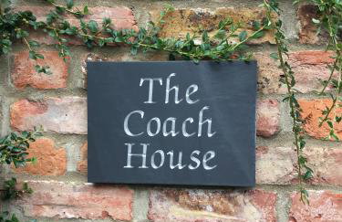 The coach house - Photo 18