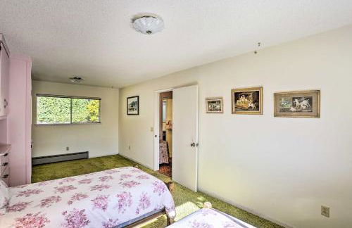 Woodsy Willow Creek Getaway with Pool and Deck! - Foto 27