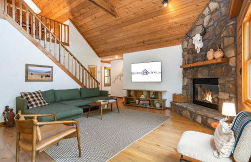 Secluded-Pvt Hot Tub-Free Daily Tickets-Walk to Table Rock Lake - Foto 10