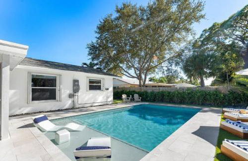 Putting Green - Heated Pool - Jupiter Escape - Photo 13