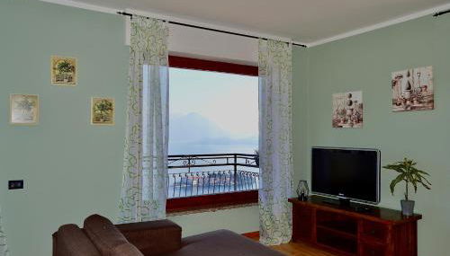 Il lago e la collina - Foto 4