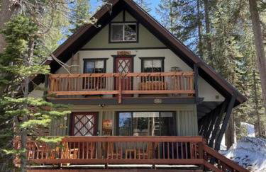 Quaint Cabin in Serene Lakes - Close to Skiing! - Foto 17
