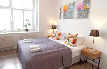 Comfortable 2-room apartment for rest & work P-Berg - Photo 2