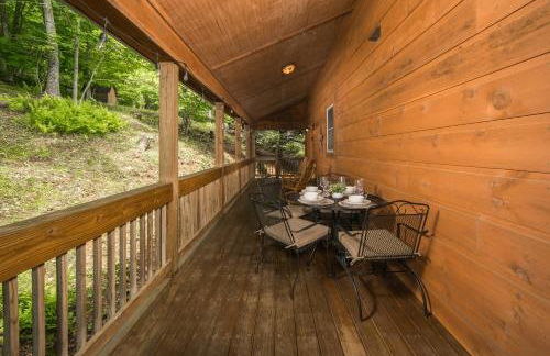 Cabin with amazing long-range mountain views, hot tub, fire pit, EV connection - Foto 18