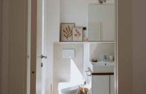 Villa Oleander by Domus Mirus - Rooftop Cinema & Pool & 6min Walk to Beach - Photo 59