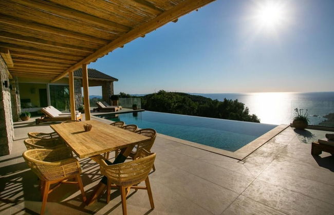 Villa Elysium Parga Luxury Detached Property in Private Grounds - Photo 15