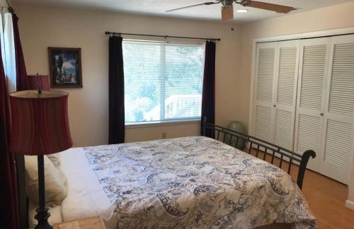 Black Oak Hill Vista near Yosemite - mountain views & starry night sky - Photo 11