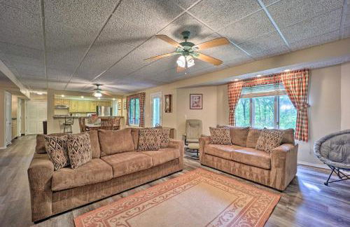 Lakefront Getaway with Private Dock and Kayaks! - Foto 25