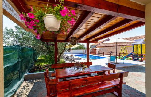 Five-Bedroom Holiday Home In Suhovare - Foto 10