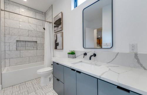 Mod Squad - Photo 38