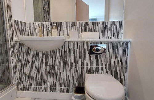 Modern Home Near Etihad, Coop Live - Foto 14