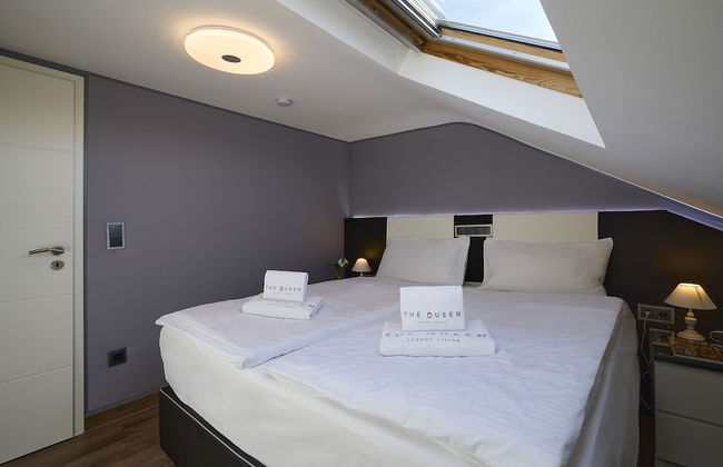 The Queen Luxury Apartments - Villa Carlotta - Photo 61