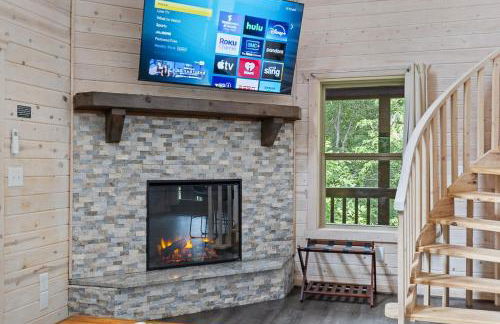 Top of the Line Treehouse Near Helen, Georgia - Foto 20