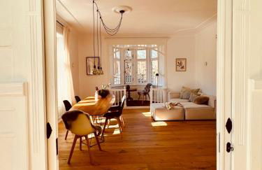 luxuriöse Altbau Wohnung in Denkmal-Villa - Foto 4