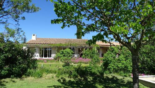 Studio idépendant au rez de chaussée d'une longère , terrasse , jardin - Photo 1