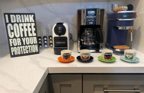 Vacay Vibes-2 Pools, Pickleball, Coffee Bar, 2 Jacuzzis, Food Truck - Foto 33