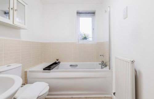 Wootton Perfect For Long Stays 3 Bedroom Parking - Foto 58