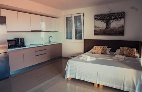 Luxury Apartments White Villa Violeta - Photo 46