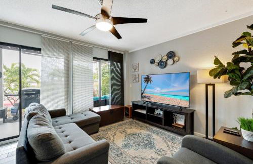 Exquisite Lakefront Pool House Awaits Pool 10 PPL - Foto 13