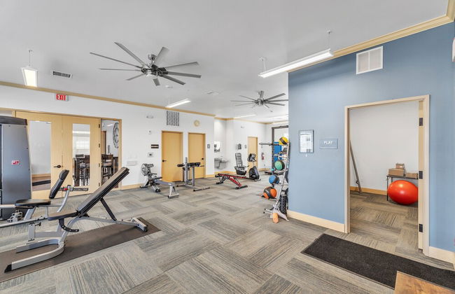 Luxurious 1 Bed 1 Bath Apartment At The Meadows 1 Bedroom Apts by FlexHaus - Photo 15