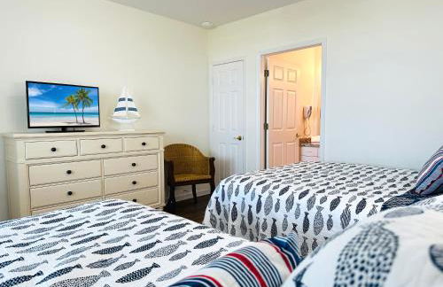 Olde Marco Inn - Photo 20