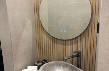 The Cozy Residence - Photo 8