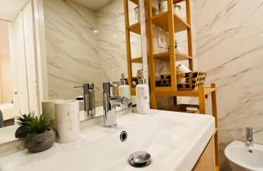 Modern apartment with balcony and free parking - Foto 14