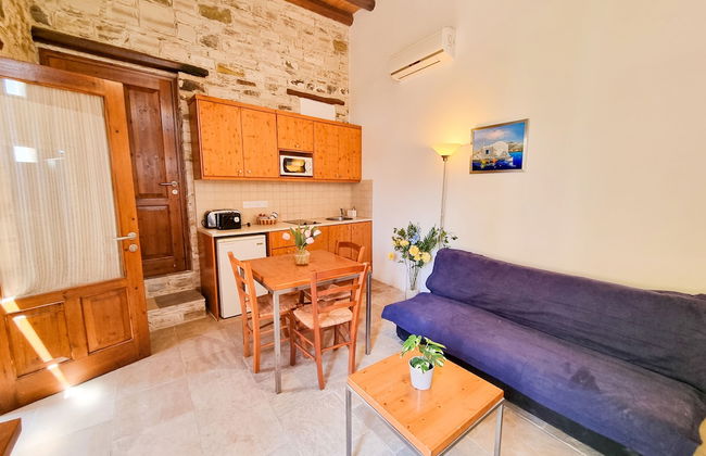 Skarinou's Landhouse Poolside Apartment - Foto 4