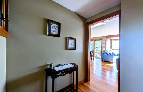 Charming Waterfront Sea Cottage with Private Beach near Bar Harbor, Hancock Maine - Photo 13