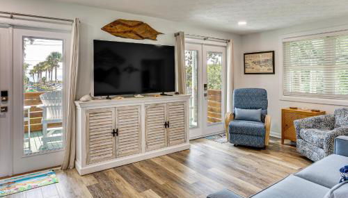 Walk to Ocean Unit with Deck in Fernandina Beach! - Foto 4