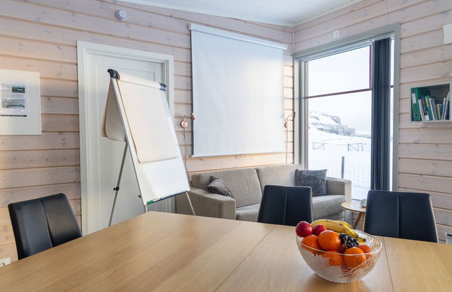 Ekker Island Arctic Lodge - Photo 49