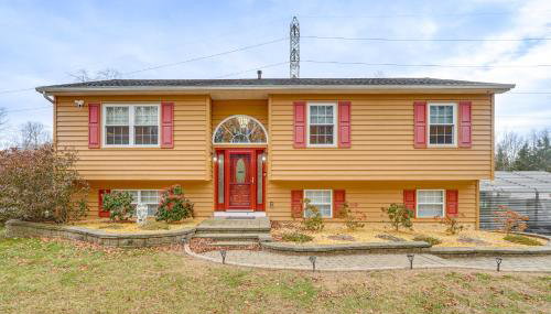 4 Mi to Hudson River: Cozy Newburgh Home! - Foto 1