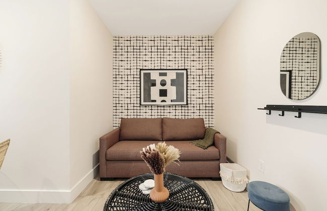 Roami at The Palace - Photo 35