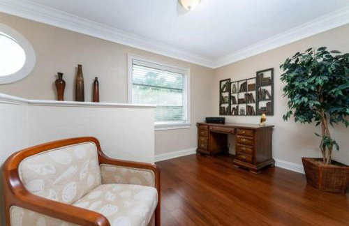 Villa Hibiscus-Waterfront-Free Heated Pool-Dock-Bikes-Other Amenities - Photo 28