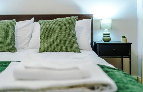 Sleek 2BR Altrincham Home Parking Near Station - Foto 28