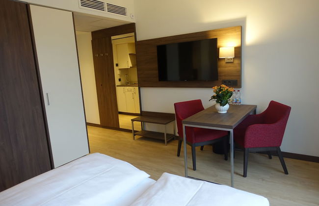 Heidelberg Hospitality Boarding House - Photo 13