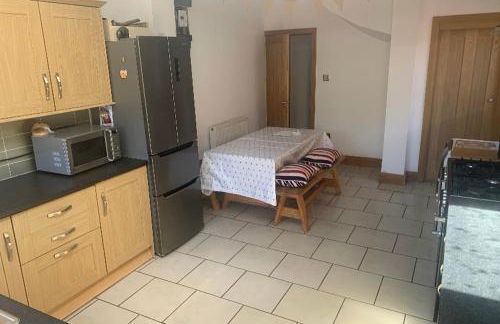 4 Bedroom house with parking, Near Safari Park - Foto 4