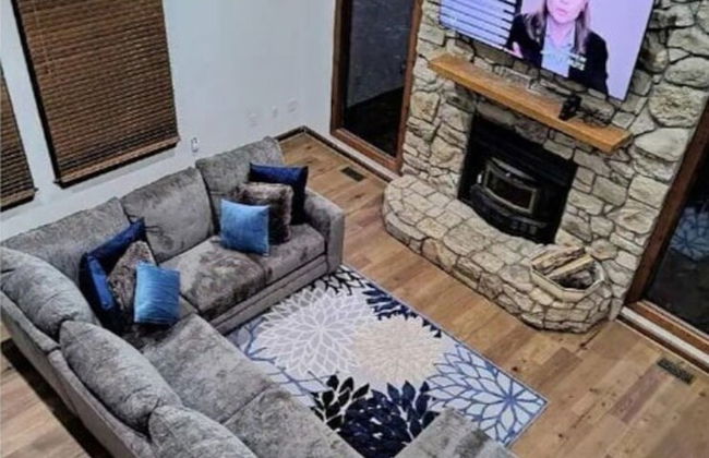 Cozy and Comfy with Lake Access - Photo 25