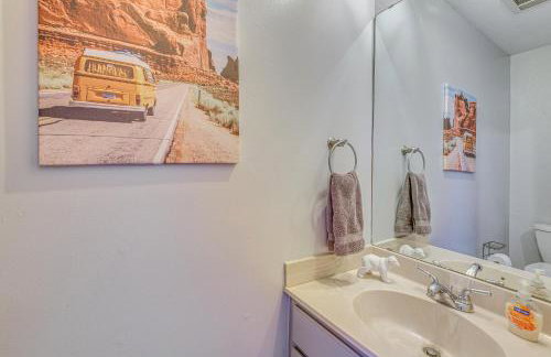 Hike, Golf & Explore: Ruidoso Retreat w/ Deck! - Foto 12