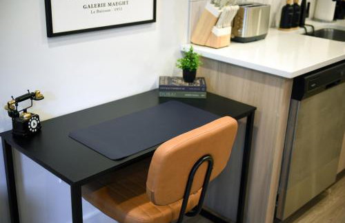 LUX Studio King Bed Free Parking Gym New - Foto 50