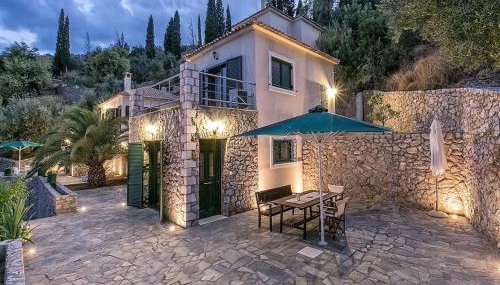 Villa by Kissakas Beach with Sea Views - Foto 1