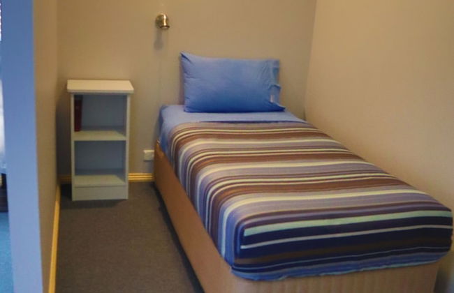 Strahan Bungalows - Photo 12