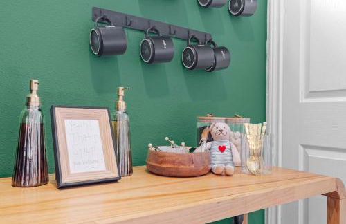 Sleeps 8 Modern 3BR Leander Coffee Bar & Yard - Foto 8